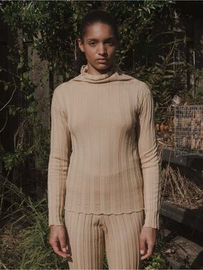 BASERANGE Alder Ribbed Wool Turtleneck Sweater Women’s Size Medium In Camel